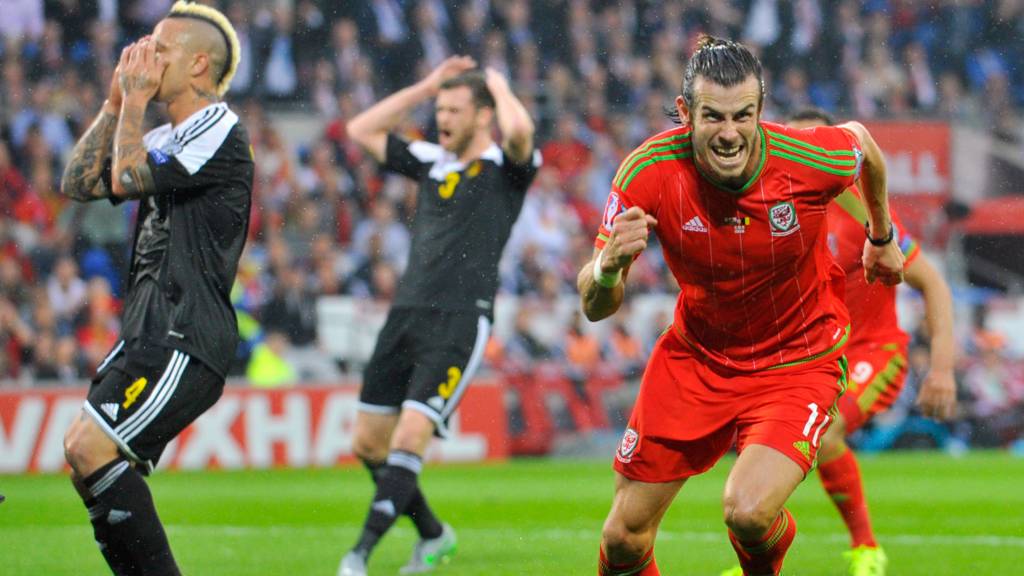 Gareth Bale celebrates