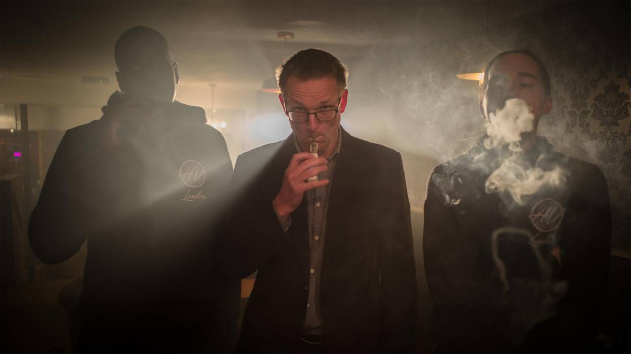 Michael Mosley vaping