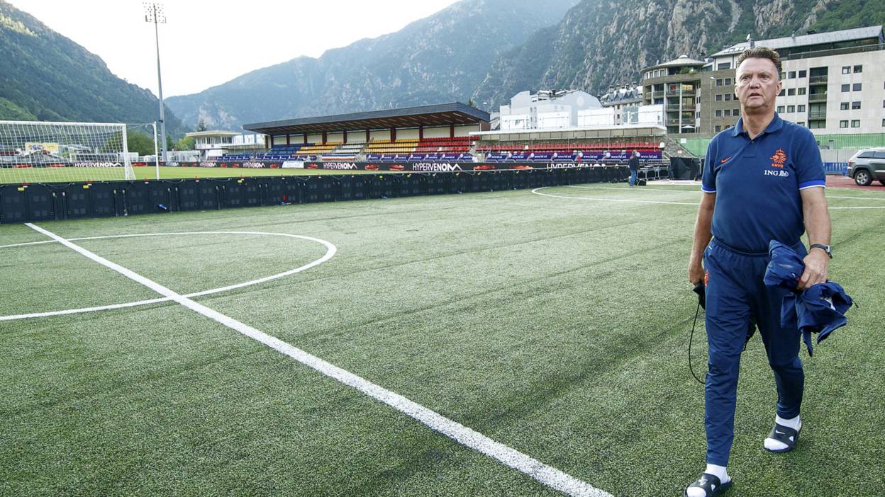 Louis Van Gaal, Estadi Comunal D