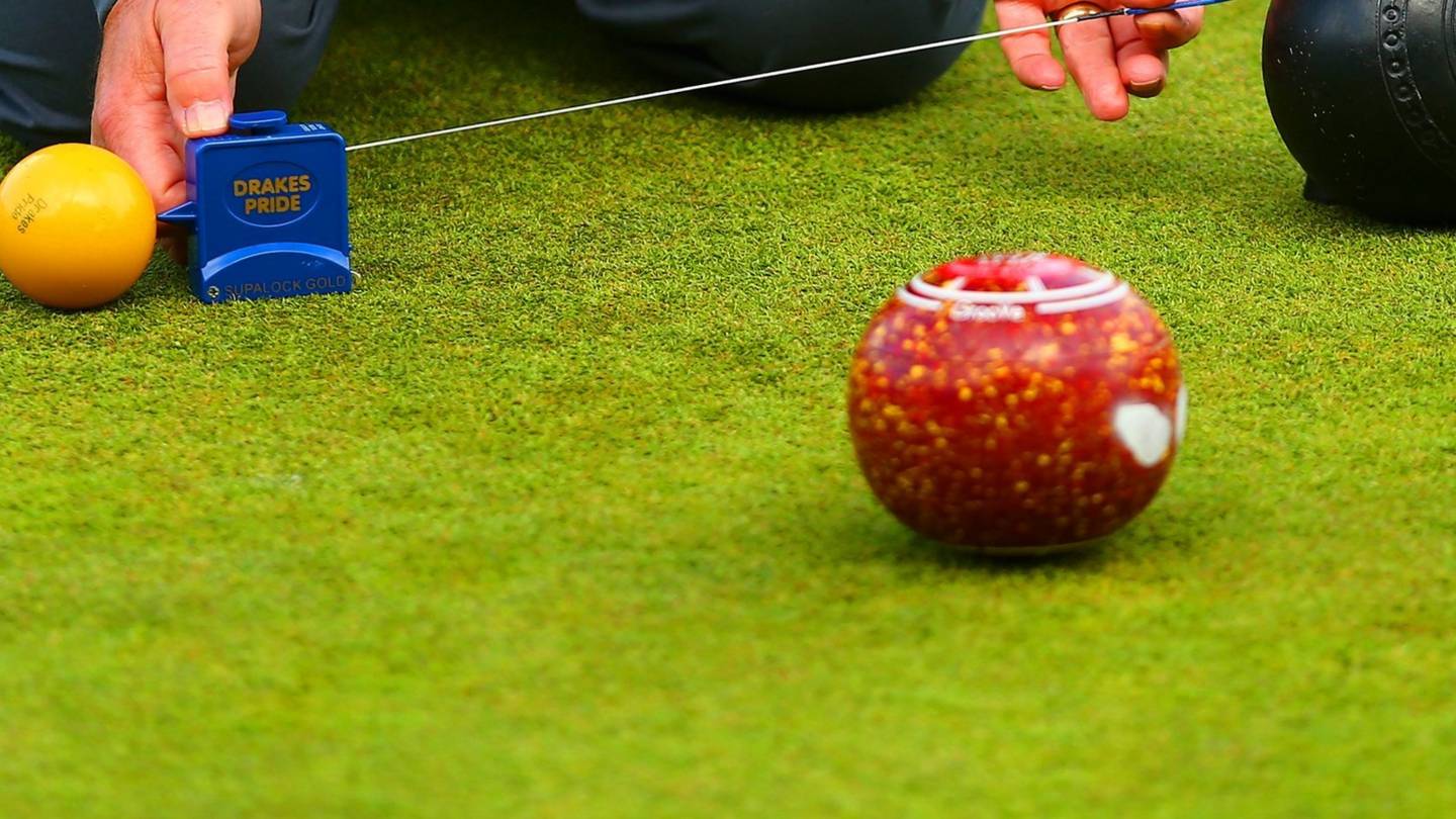 Glasgow 2014 Lawn bowls singles, pairs, triples Live BBC Sport