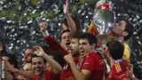 Spain celebrate Euro 2012 win