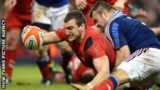 Sam Warburton scores a try against France