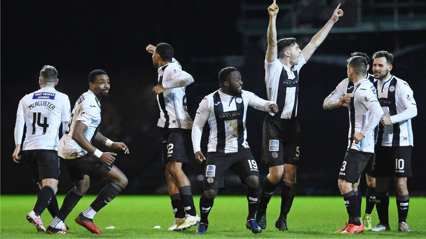 'There's a tinge of embarrassment' - reaction as St Mirren throw away ...