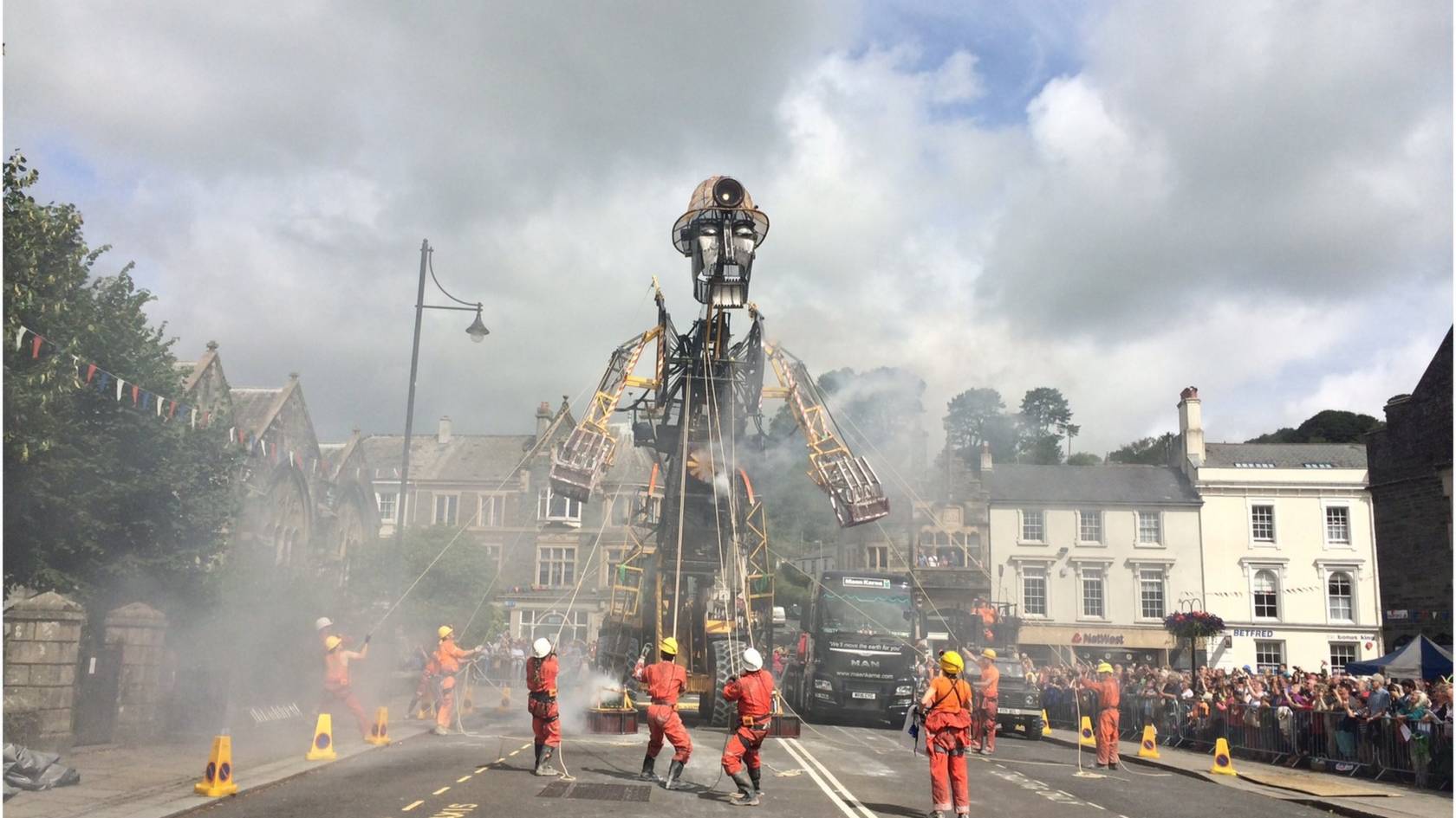 BBC Local Live: Devon & Cornwall on Monday 25 July 2016 - BBC News