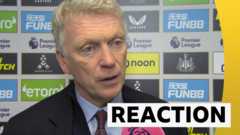 Moyes pleased West Ham didn't 'buckle'