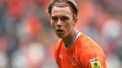 Plymouth sign midfielder Wright from Blackpool