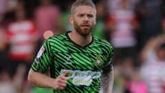 Bradford sign Doncaster midfielder Clayton