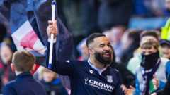 Dundee sweep aside leaders Queen's Park
