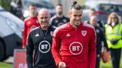 Wales want Bale to stay on with national team