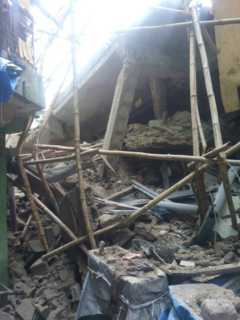 Twenty rescued from building collapse in Nigeria 2 Rubble after building collapse