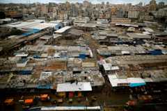 منظر عام لأكبر سوق شعبي في غزة قبل أيام