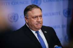 Ông Pompeo cho biết Mỹ sẽ duy trì quan hệ ngoại giao với Venezuela bất chấp lệnh của Maduro.