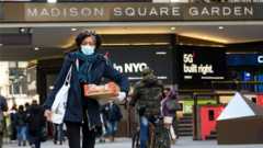 የኒውዮርክ ከተማ ከንቲባ የከተማቸውን 8.5ሚሊየን ሕዝብ በቤታችሁ ከትታችሁ ተቀመጡ ይላሉ ተብሎ እየተጠበቀ ነው