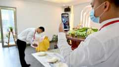 A livestreamed ceremony for Qingming