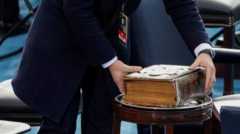 宣誓用《圣经》