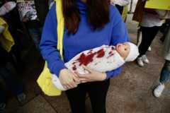 На "Марше матерей" в защиту детей Украины в субботу в Нью-Йорке