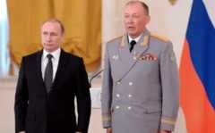 General Aleksandır Dvornikov ve Putin