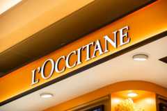Μια πινακίδα L'Occitane
