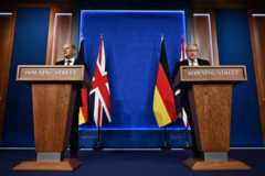 Джонсон и Шольц