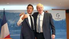 Джонсон и Макрон
