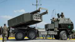 Реактивные системы залпового огня HIMARS (архивное фото)