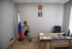 Центр выдачи российских паспортов в оккупированном армией РФ Мелитополе (Запорожская область)