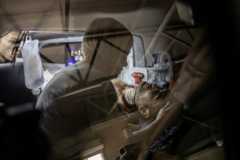 Раненый в результате удара по Славянску