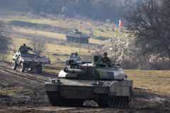 Франция может поставить Украине танки Leclerc, заявил Макрон