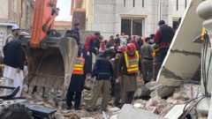 पेशावर में धमाका