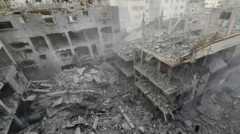 İsrail bombardımanından sonra yıkılan evler