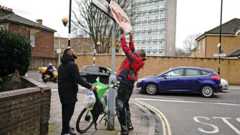 работа Бэнкси