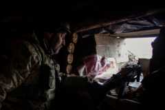 Солдат в блиндаже