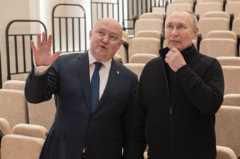 Губернатор Севастополя Михаил Развожаев и Путин