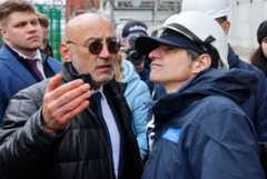 Рафаэль Гросси и представитель "Росатома" Ренат Карчаа