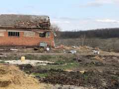 Вячеслав Гладков опубликовал фотографию последствий обстрела