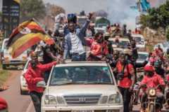 Bobi Wine akiwa katika msafara