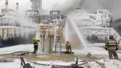 Пожарники на терминале