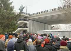 Очередь к Братеевскому мосту