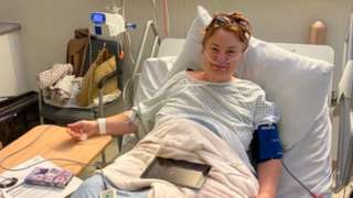 Melanie James became the first patient in Wales to receive Monoclonal Antibodies at University Hospital Llandough as part of the RECOVERY trial that aims to identify effective treatments for COVID-19