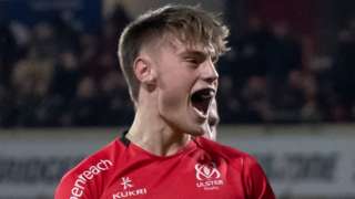 Ethan McIlroy celebrates Ulster's third try