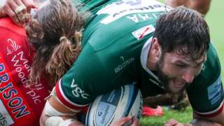 Ruan Botha scores for London Irish