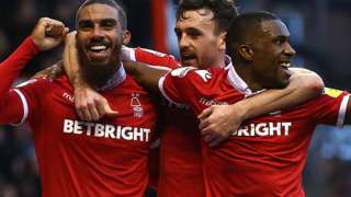 Nottingham Forest's Lewis Grabban (left) celebrates his second goal against Ipswich Town