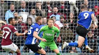 Sheffield Wednesday's Steven Fletcher scores