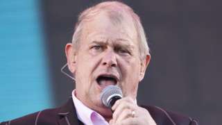 John Farnham on stage in 2020