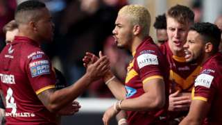 Huddersfield Giants celebrate