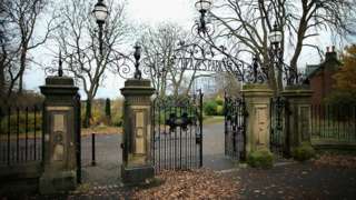 Leazes Park entrance gates