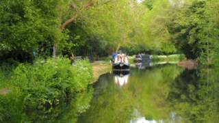 Narrowboats on the River Kennet, near Burghfield Bridge in Reading