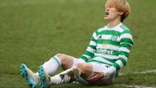 Kyogo sits down with injury