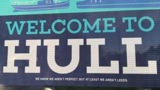 Welcome to Hull sign