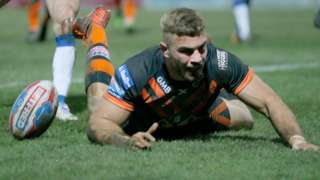 Mike McMeekin scores for Castleford
